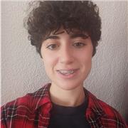 Estudiante de Bellas Artes en la actualidad, cursando el tercer año actualmente. 
Voy a dar clases a chicos de ESO.